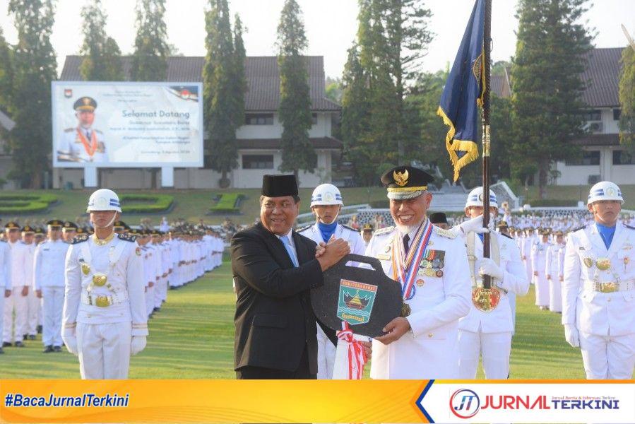 Gubernur Sumbar, Mahyeldi Ansharullah Raih Penghargaan Kartika Pamong Praja Madya dari IPDN. (Foto Adpim Sumbar).
