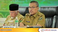 Sekretaris Daerah Provinsi Sumbar, Arry Yuswandi saat bersama Gubernur Sumbar, Mahyeldi Ansharullah. (Foto: Adpim Sumbar)