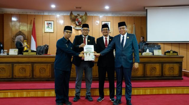 Rapat Paripurna DPRD Karimun membahas Rancangan KUA-PPAS APBD 2027