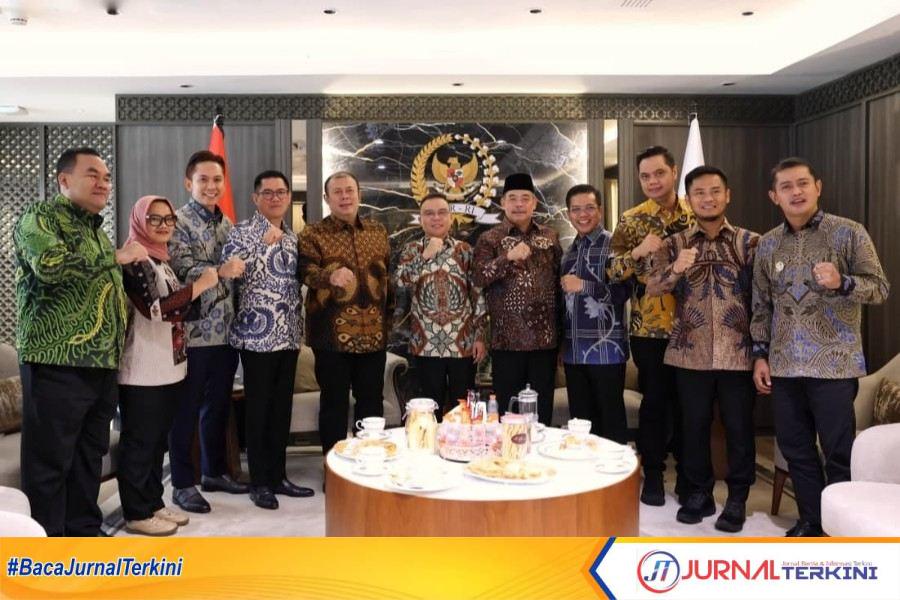 Bupati Solok Ikuti Audiensi APKASI Bersama Pimpinan DPR RI. (Foto: Kominfo Kab Solok)