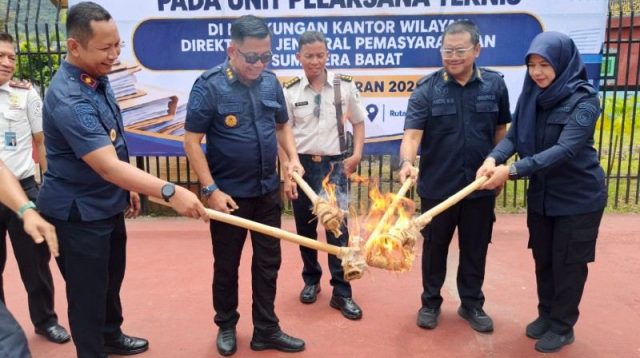 Rutan Batusangkar Ikuti Pemusnahan Arsip yang Telah Disetujui ANRI (Foto: Rutan Batusangkar)