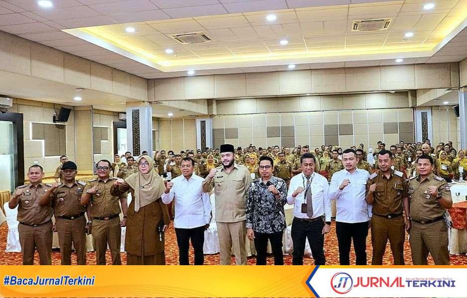 Acara Sekolah Keterbukaan Informasi Bersertifikat 2026 Angkatan III (Dok. Pemko Padang)