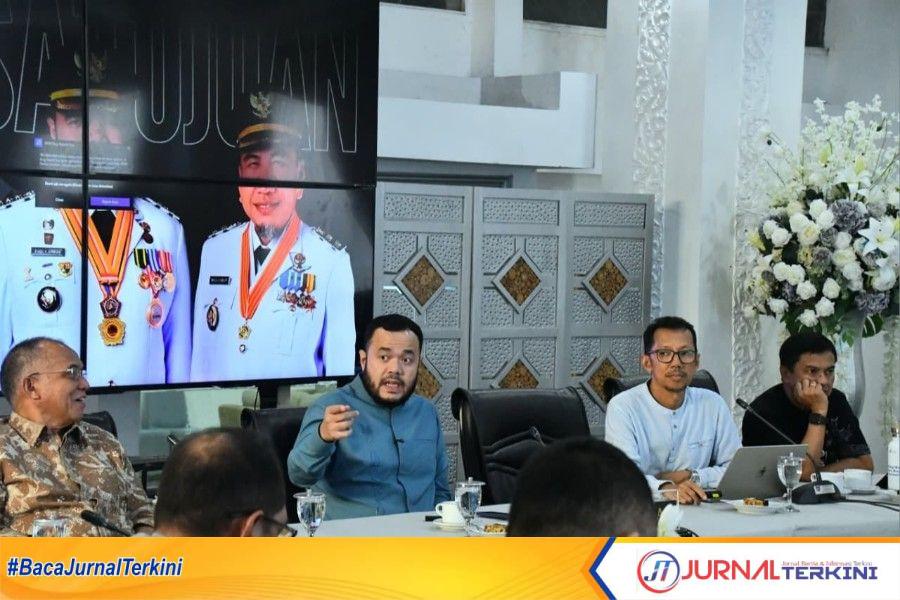 Rapat pembahasan revitalisasi di Gedung Putih Kediaman Resmi Wali Kota Padang (Dok. Pemko Padang)