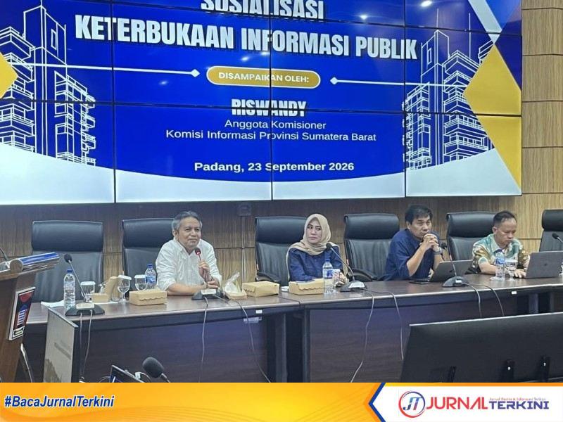Acara Sosialisasi Keterbukaan Informasi Publik 2026 di Kota Padang (Dok. Pemko Padang)