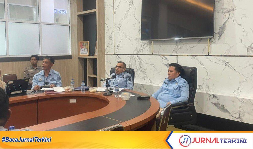 Disdukcapil Kabupaten Solok Jalani Penilaian Zona Integritas Menuju WBK oleh TPN KemenPANRB. (Foto: Kominfo Kab Solok)
