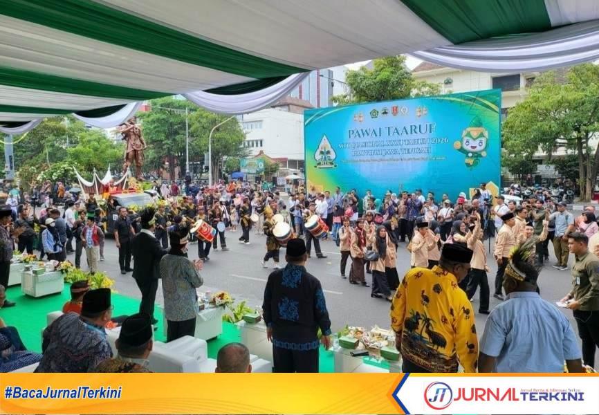 Kedatangan Khafilah Sumbar Disambut IKM di Semarang. (Foto: Adpim Sumbar)