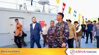 KRI Teluk Kendari-518 Bersandar di Teluk Bayur. (Foto: Pemko Padang)