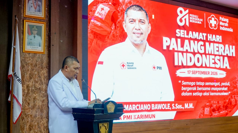 Wakil Bupati Karimun sekaligus Ketua PMI Karimun Rocky Marciano Bawole memberikan sambutan dalam Seminar Palang Merah Remaja (PMR) di Gedung Nilam Sari Kantor Bupati Karimun, Sabtu (19/9/2026). (Foto: Diskominfostaper Karimun)