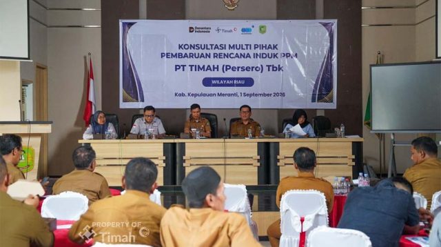 PT Timah Tbk melanjutkan pembahasan dan pembaruan Rencana Induk Pengembangan dan Pemberdayaan Masyarakat (RIPPM) untuk menyelaraskan program Tanggung Jawab Sosial dan Lingkungan (TJSL) perusahaan dengan arah pembangunan Kabupaten Kepulauan Meranti, Riau, Selasa (1/9/2026). (timah)