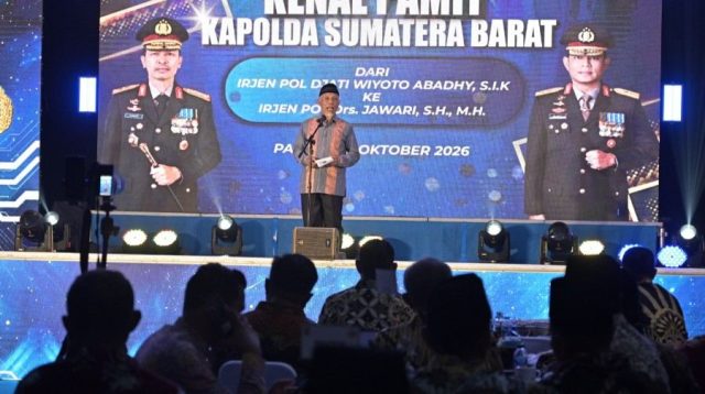 Kenal Pamit Kapolda Sumbar (Dok. Adpim Sumbar)
