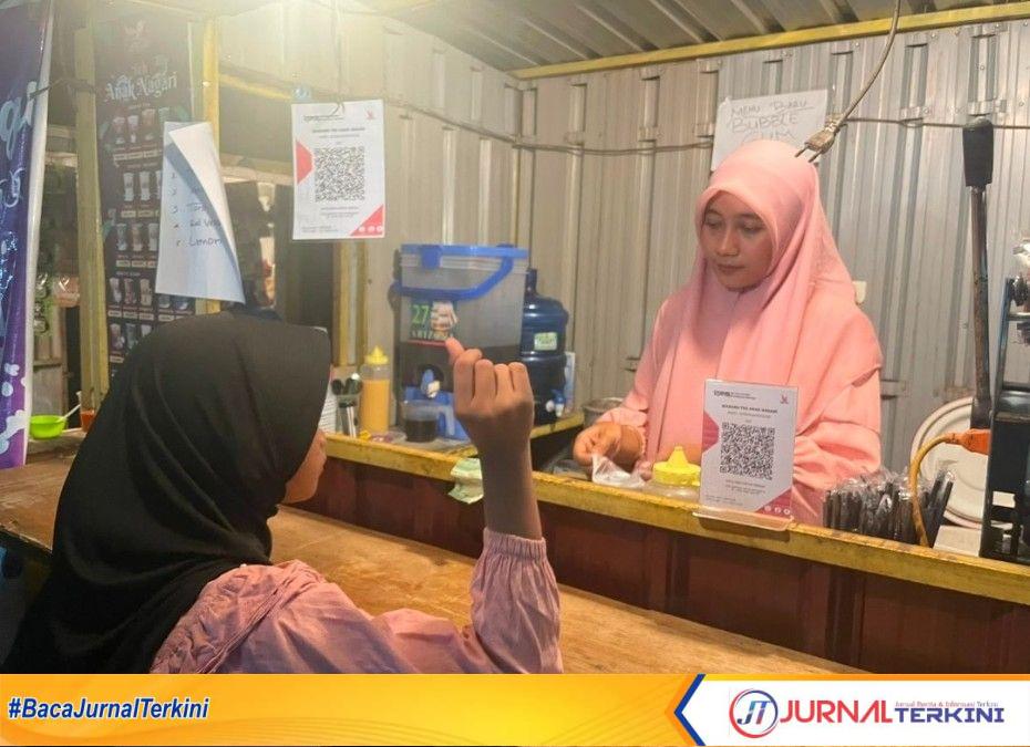 Belanja di NCH Sungai Duo Kini Lebih Praktis, Bayar Cukup Scan QR Bank Nagari (Dok. Adpim Sumbar)