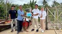 PT Timah Tbk secara konsisten memperkuat dukungannya terhadap peningkatan kesejahteraan masyarakat pesisir di wilayah operasional perusahaan melalui berbagai program pemberdayaan nelayan, perlindungan jaminan sosial, penataan infrastruktur, hingga pemulihan ekosistem laut.