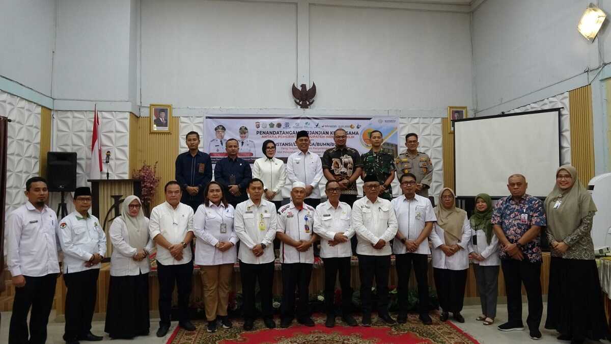 Penandatanganan perjanjian kerja sama Gerai Mal Pelayanan Publik (MPP) Inhil