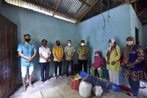 Respon terhadap bencana, Bupati Karimun beri bantuan kepada korban