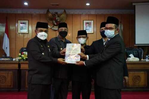 Bupati Sampaikan Pidato Pengantar Ranperda LPP APBD 2020