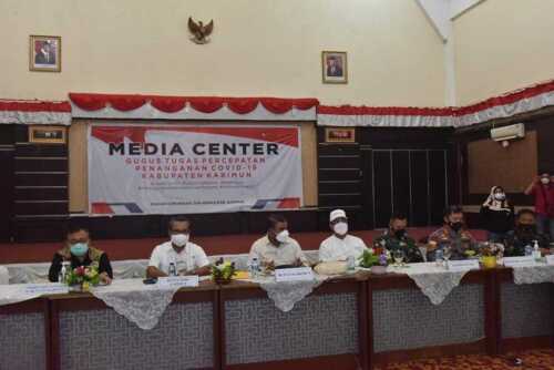 Evaluasi Penanganan COVID-19 dan Vaksinasi