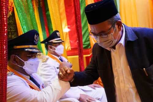 Penyambutan bupati dan wakil bupati dilantik