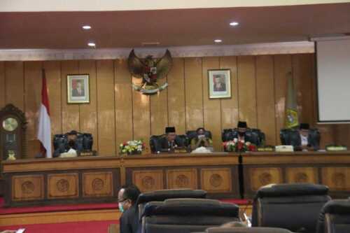 Rapat Paripurna Pansus LKPJ