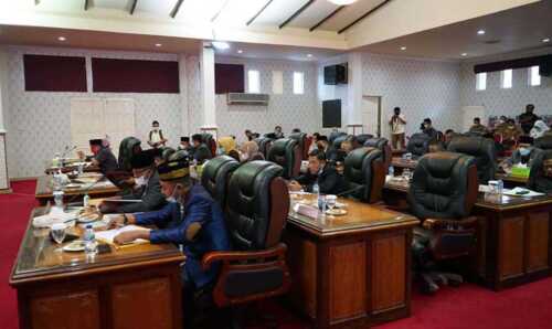 Rapat Paripurna LPP APBD, RPJMD dan Laporan Reses