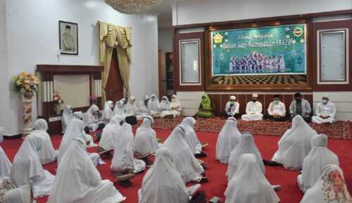 Plh Bupati Karimun Hadiri Pengajian BKMT