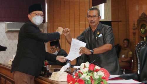 Rapat Paripurna Pengesahan Alat Kelengkapan DPRD Karimun