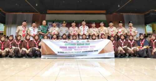 Bupati Inhil H. Herman memimpin upacara peringatan Hari Pramuka ke-64 dan melepas kontingen ke World Muslim Scout Jambore 2025