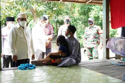 Safari Jumat Bupati Karimun ke Buru