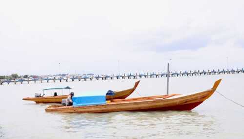 Bupati Karimun Serahkan Bantuan untuk Nelayan