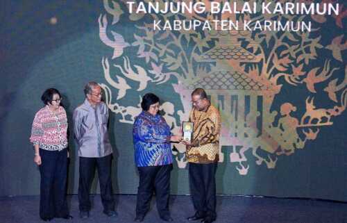 Karimun Raih Adipura Keempat Kali