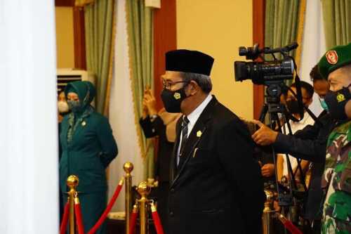 Ketua DPRD Karimun menghadiri pelantikan bupati dan wakil bupati terpilih