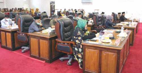 Rapat paripurna Pertanggungjawaban APBD Karimun 2021