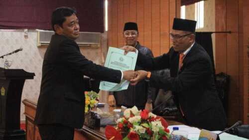 Rapat Paripurna Ranperda Pajak DPRD Karimun