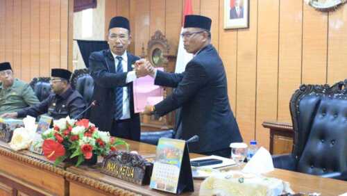 Rapat Paripurna Pembahasan Tiga Ranperda di DPRD Karimun