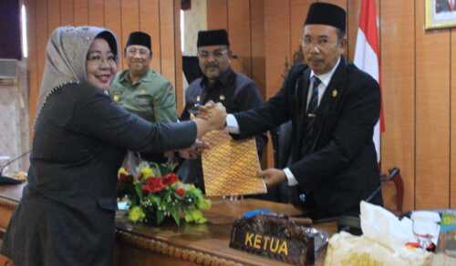 Rapat Paripurna Pembahasan Tiga Ranperda di DPRD Karimun