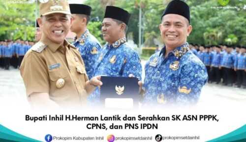 Bupati Inhil menyerahkan Surat Keputusan (SK) kepada 966 Aparatur Sipil Negara (ASN) lulusan IPDN