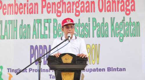 Penyerahan Bonus Pelatih dan Atlet Berprestasi pada Popda dan Porprov