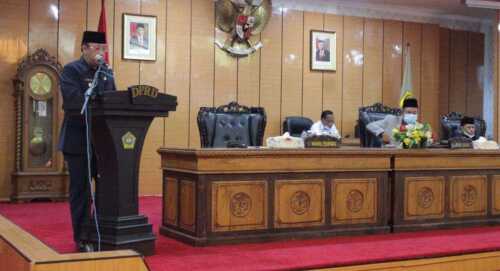 Penyampaian Ranperda Perubahan Kedua Perda Retribusi