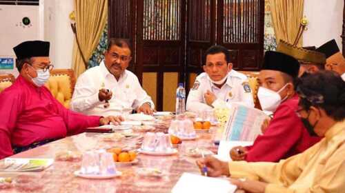 Rapat terbatas bersama Gubernur Kepri