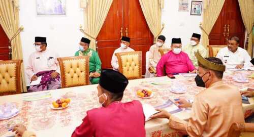Rapat terbatas bersama Gubernur Kepri
